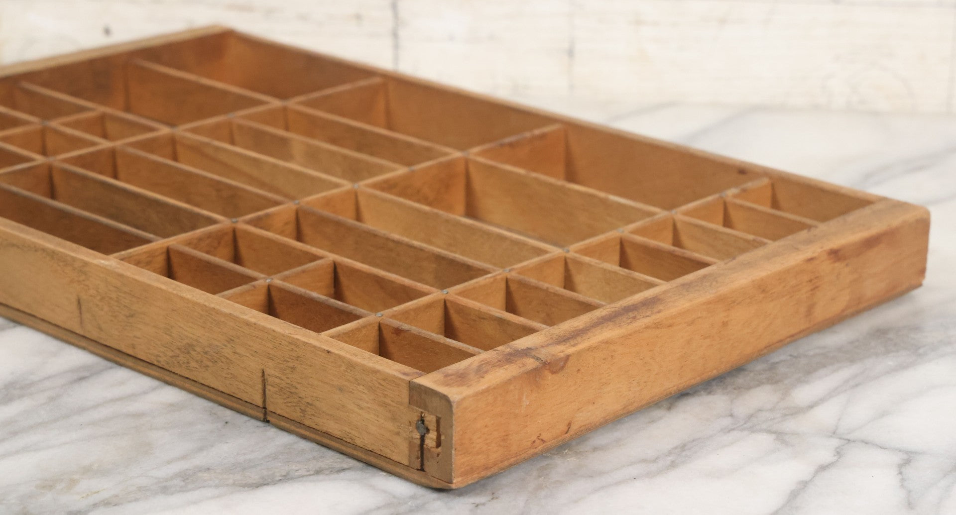 Lot 022 - Antique Hamilton Print Letterpress Type Dividing Drawer Tray, Cut Down To Size, 10-3/8" x 17-3/8" With Handle