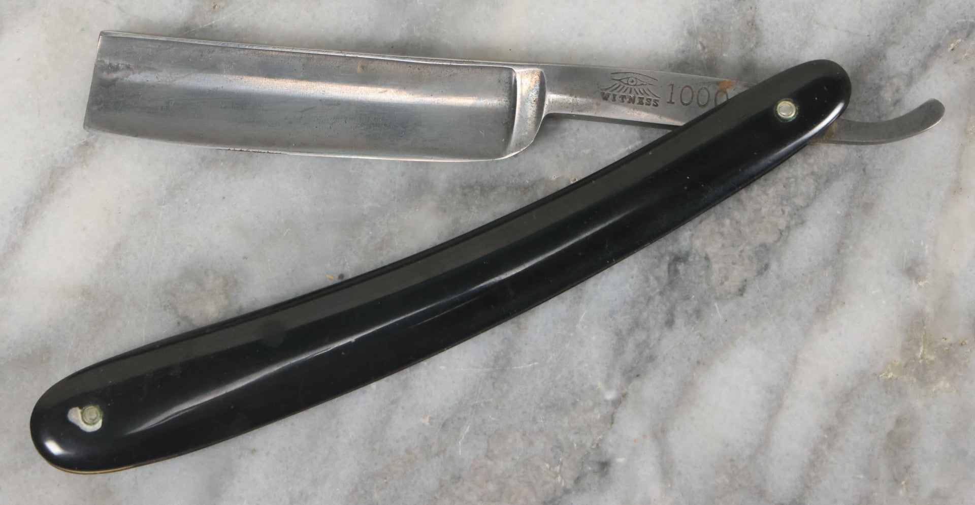 Lot 090 - Antique New Old Stock N.O.S. Taylor's "The 1000 Razor" Manufactured By Needham, Veall, & Tyzack, Sheffield England, With Witness Trademark In Original Tin