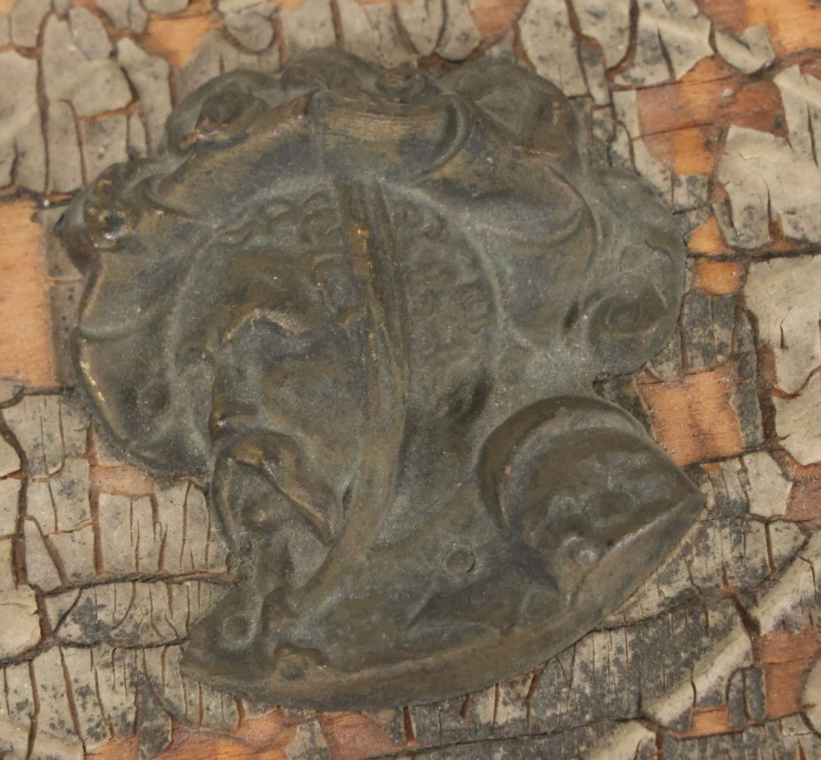 Lot 101 - Antique Wooden Box With Chippy Paint And Metal Adornment Featuring Man In Hat