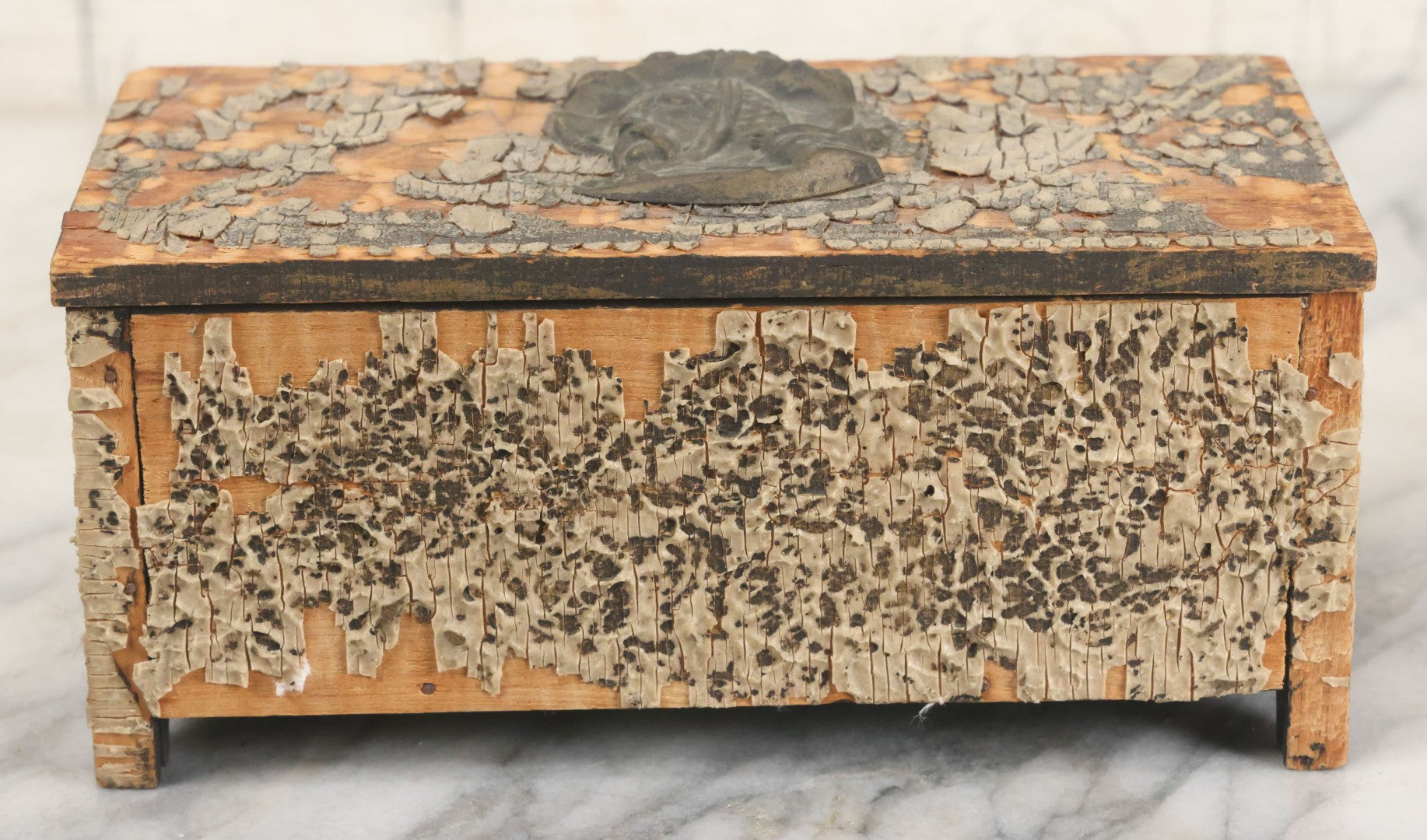 Lot 101 - Antique Wooden Box With Chippy Paint And Metal Adornment Featuring Man In Hat