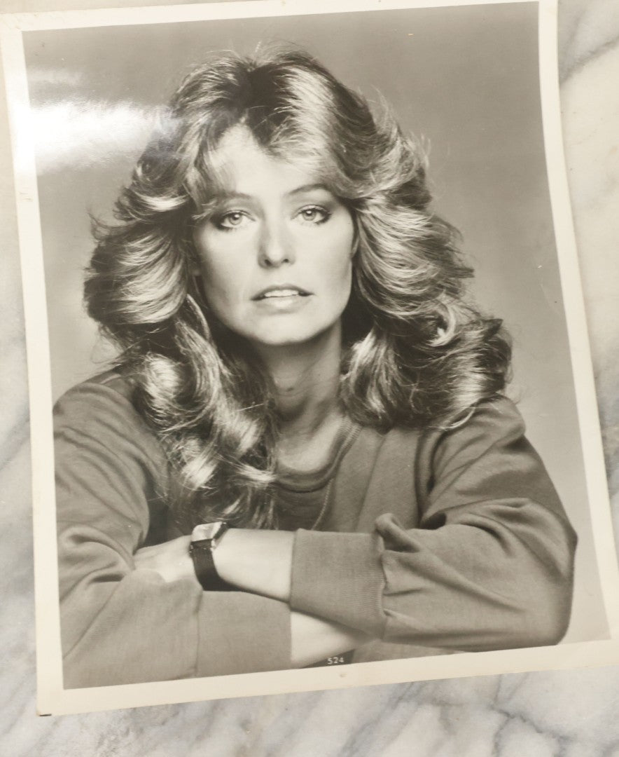 Lot 108 - Grouping Of 21 Vintage Promotional Press Photos Of Various Celebrities, Actors, Wrestlers, Etc., Including Farrah Fawcett, Bee Gees, Henry Winkler, Etc., Circa 1970s