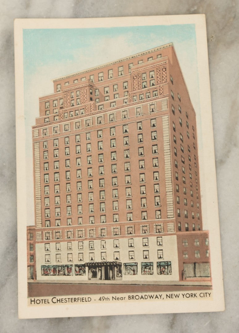 Lot 122 - Grouping Of Twelve Vintage Postcards Souvenir Postcards From New York City, New York, Including The Statue Of Liberty, Times Square, The Chrysler Building, Etc., Circa 1940s