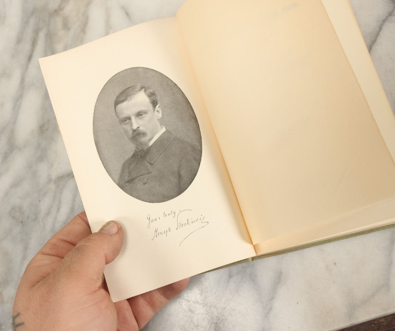 Lot 134 - "Quo Vadis: A Narrative Of The Time Of Nero" Antique Book By Henryk Sienkiewicz, Popular Edition, Translated From The Polish By Jeremiah Curtin, Little, Brown, And Company, Publishers, Boston, 1897, Illustrated