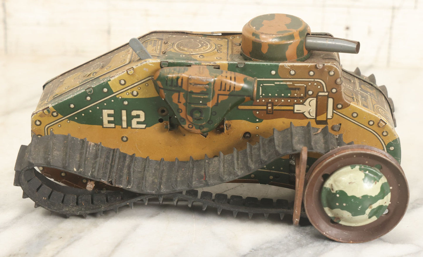 Lot 020 - Pair Of Vintage Tin Lithograph Toy Tanks Manufactured By Marx Toys, Fair Condition, Both Have Damage