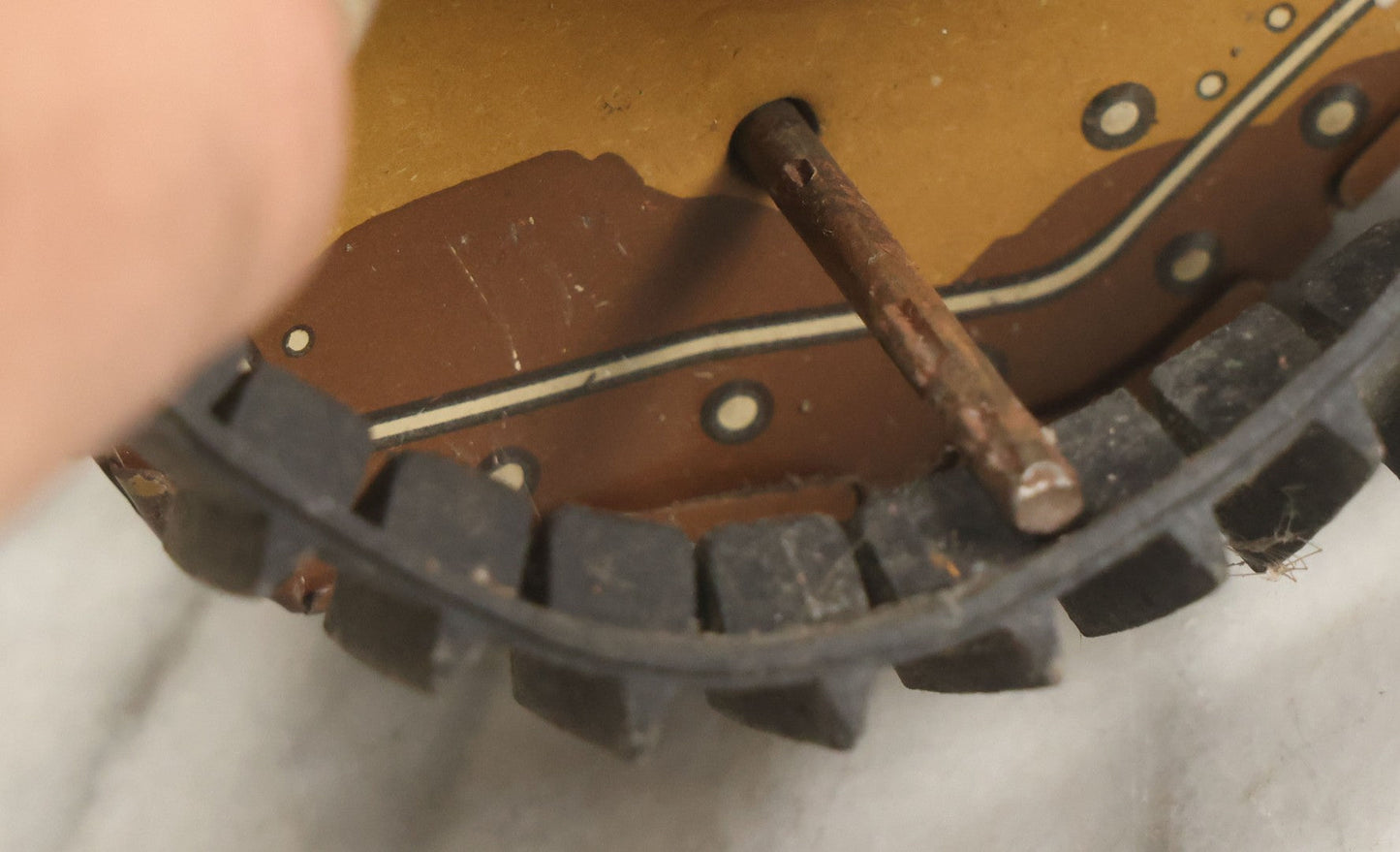 Lot 020 - Pair Of Vintage Tin Lithograph Toy Tanks Manufactured By Marx Toys, Fair Condition, Both Have Damage