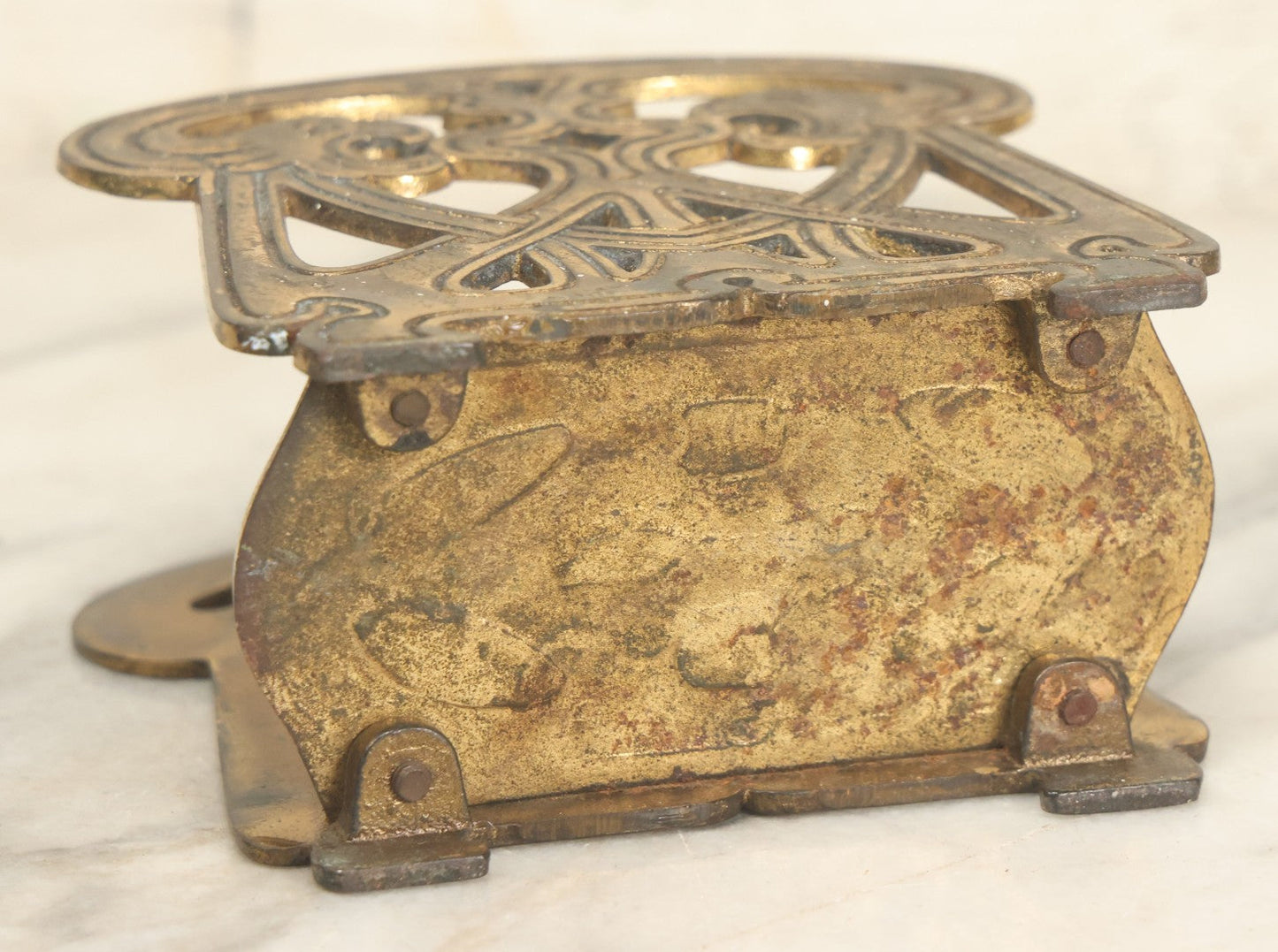 Lot 024 - Antique Cast Brass Art Deco Napkin Or Letter Holder With Griffin Motif