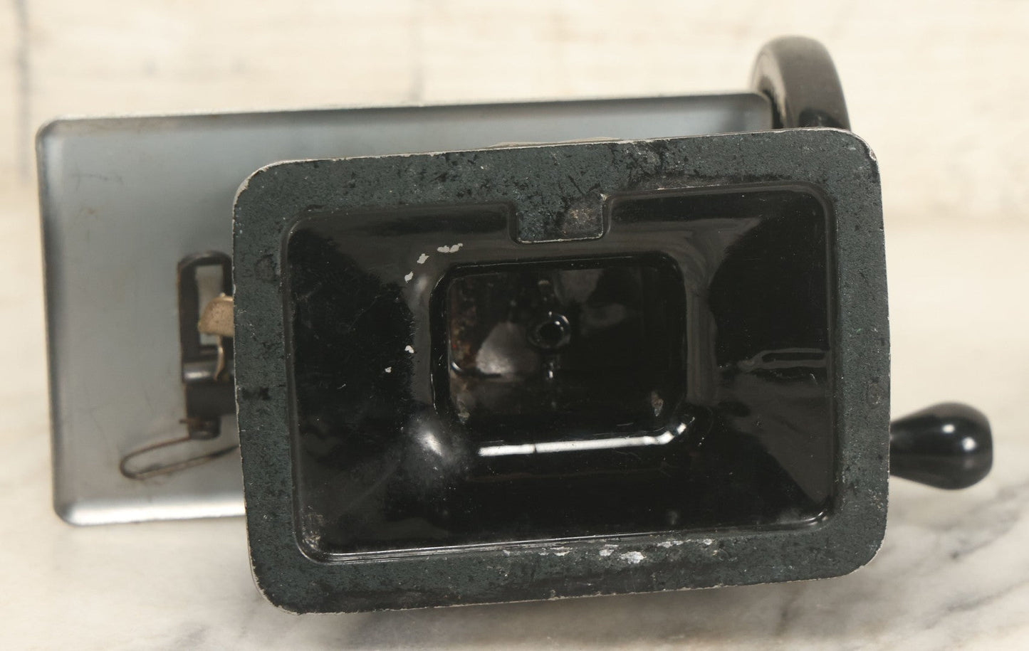 Lot 034 - Vintage Miniature Hand Crank Singer Sewing Machine, By The Singer Manufacturing Company, Unknown Model