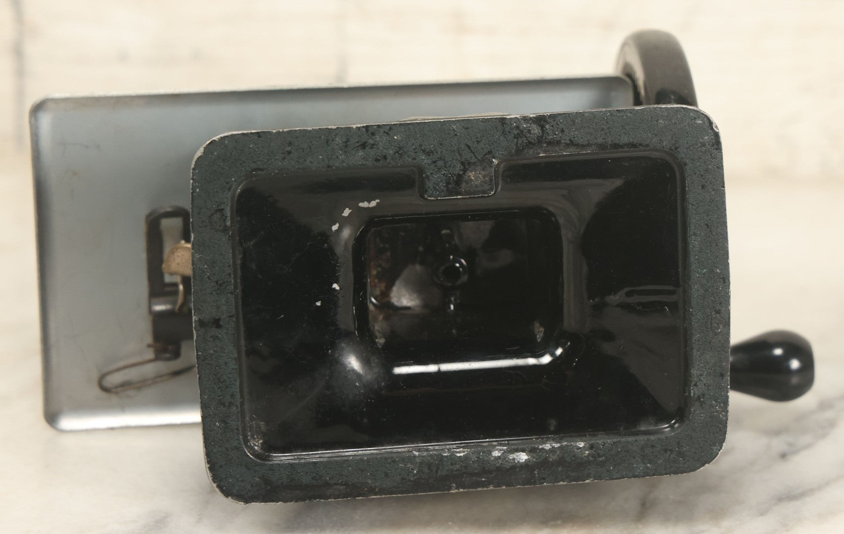 Lot 034 - Vintage Miniature Hand Crank Singer Sewing Machine, By The Singer Manufacturing Company, Unknown Model