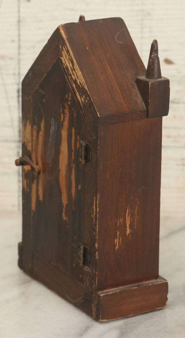 Lot 045 - Vintage Steeple Clock Style Pocket Watch Display Holder With Westclox Bull's Eye Pocket Watch (Not Working), Beehive Motif, Identification, Dated 1960