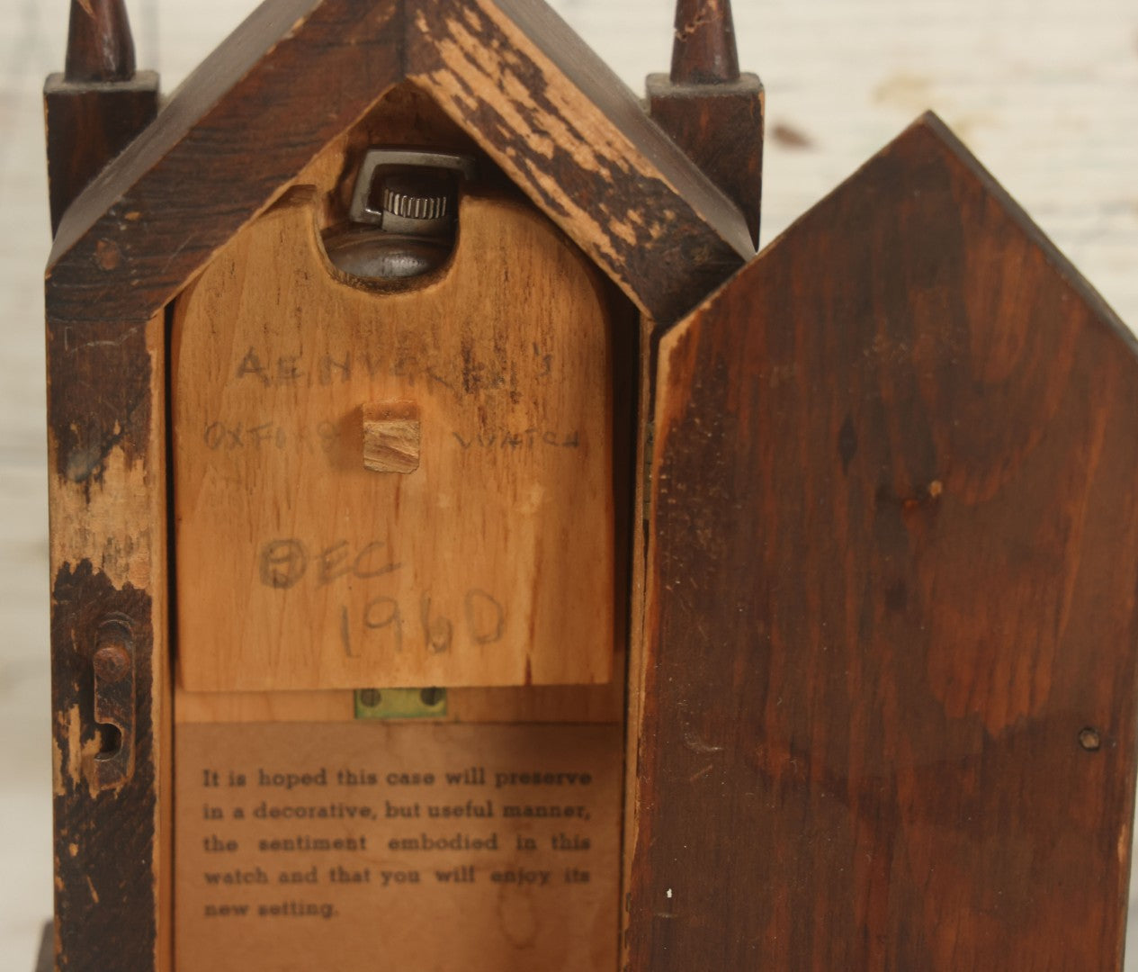 Lot 045 - Vintage Steeple Clock Style Pocket Watch Display Holder With Westclox Bull's Eye Pocket Watch (Not Working), Beehive Motif, Identification, Dated 1960
