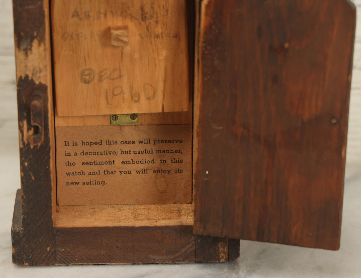 Lot 045 - Vintage Steeple Clock Style Pocket Watch Display Holder With Westclox Bull's Eye Pocket Watch (Not Working), Beehive Motif, Identification, Dated 1960