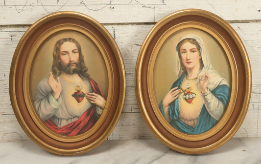 Lot 086 - Pair Of Vintage Oval Christian Religious Prints, Sacred Heart Of Jesus And Immaculate Heart Of Mary, Overall Dimensions 7-3/4" x 9-5/8" Each