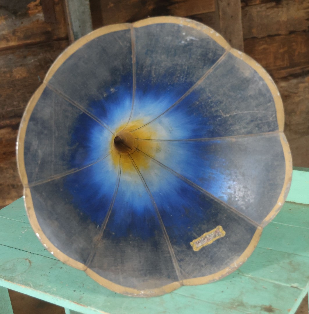 Antique Tin Phonograph Victrola Edison Horn, With Blue And Yellow Design, Manufactured By Babson Bros, Chicago, Circa 1910