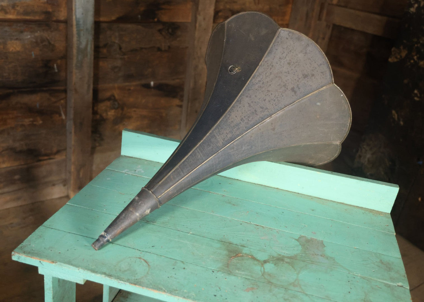 Antique Tin Phonograph Victrola Edison Horn, With Blue And Yellow Design, Manufactured By Babson Bros, Chicago, Circa 1910