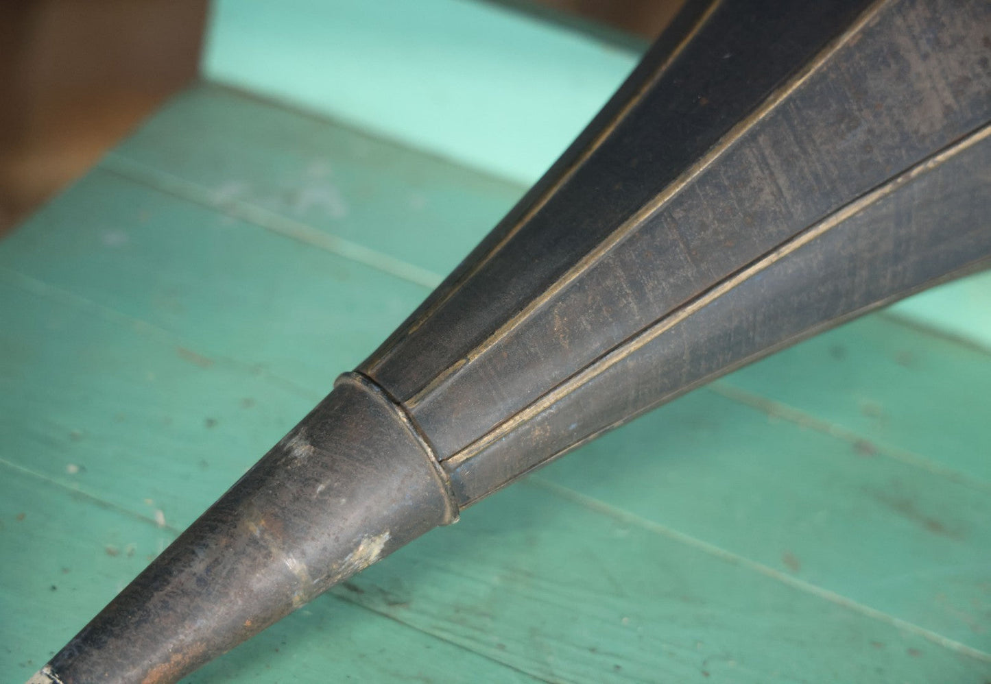 Antique Tin Phonograph Victrola Edison Horn, With Blue And Yellow Design, Manufactured By Babson Bros, Chicago, Circa 1910