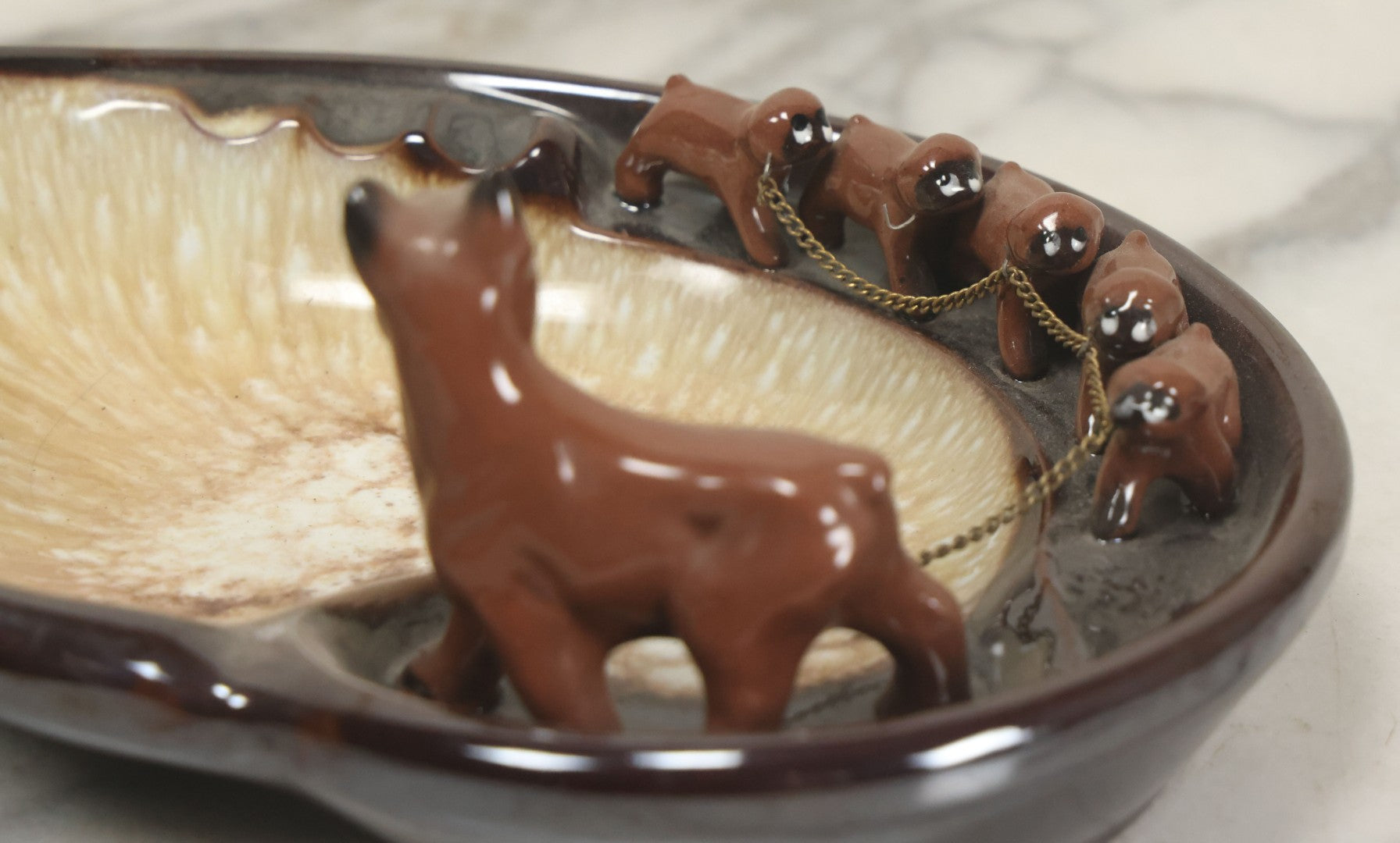 Lot 030 - Vintage Mid-Century Boxer Dog With Puppies Ashtray, Manufactured By Brinn's, Pittsburgh, Pennsylvania, Made In Japan