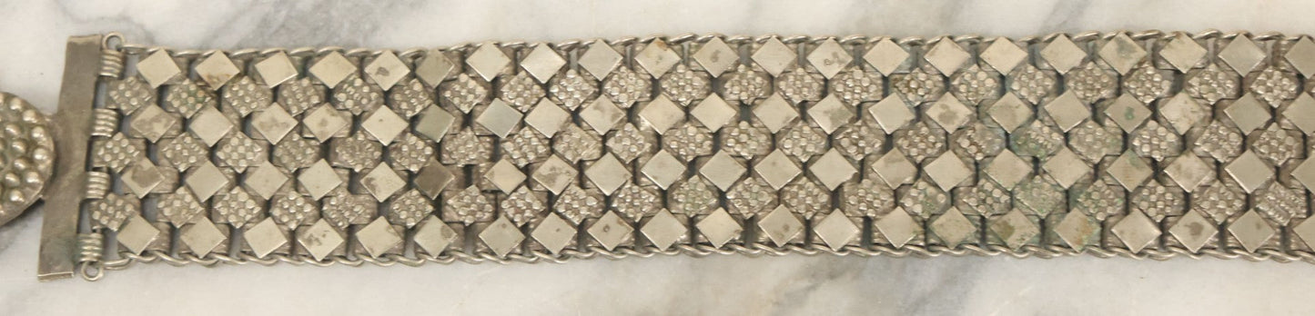 Lot 037 - Vintage Ornate Middle Eastern Metal Belt 