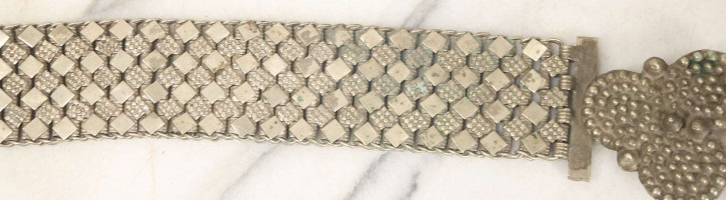 Lot 037 - Vintage Ornate Middle Eastern Metal Belt 