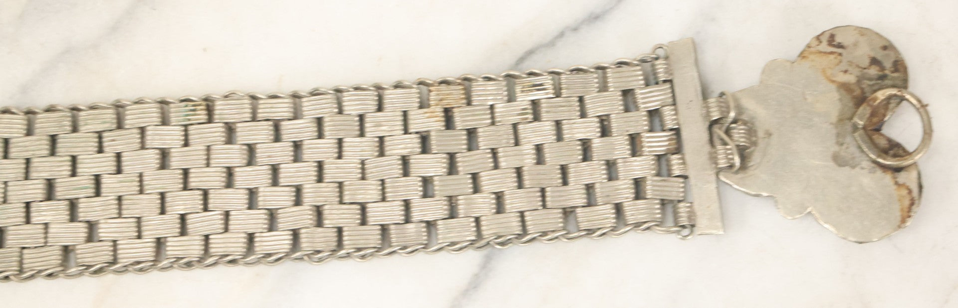 Lot 037 - Vintage Ornate Middle Eastern Metal Belt 