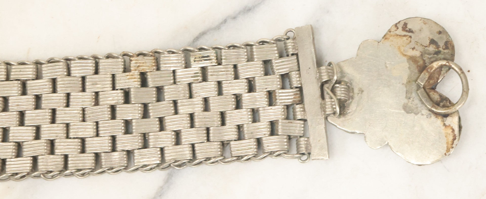 Lot 037 - Vintage Ornate Middle Eastern Metal Belt 