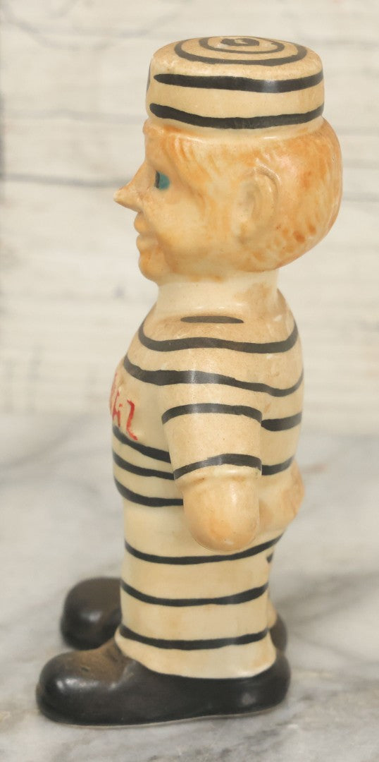 Lot 046 - Pair Of Vintage Alcatraz Prison Prisoners Salt And Pepper Shakers, Made In Japan