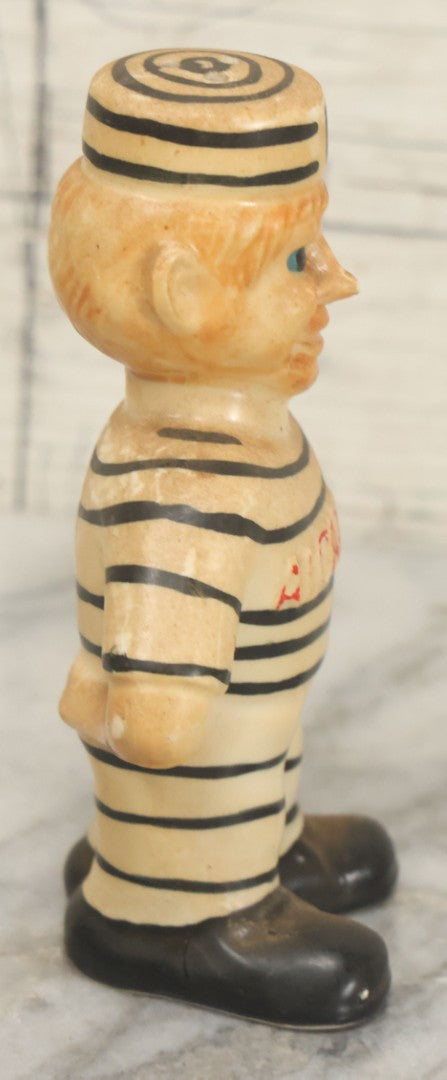 Lot 046 - Pair Of Vintage Alcatraz Prison Prisoners Salt And Pepper Shakers, Made In Japan