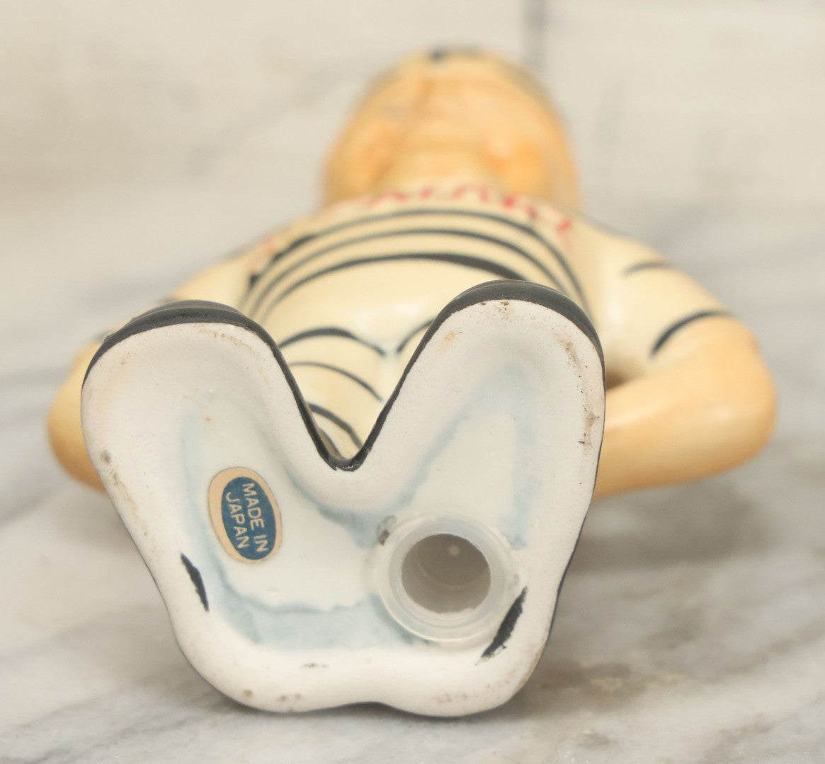 Lot 046 - Pair Of Vintage Alcatraz Prison Prisoners Salt And Pepper Shakers, Made In Japan