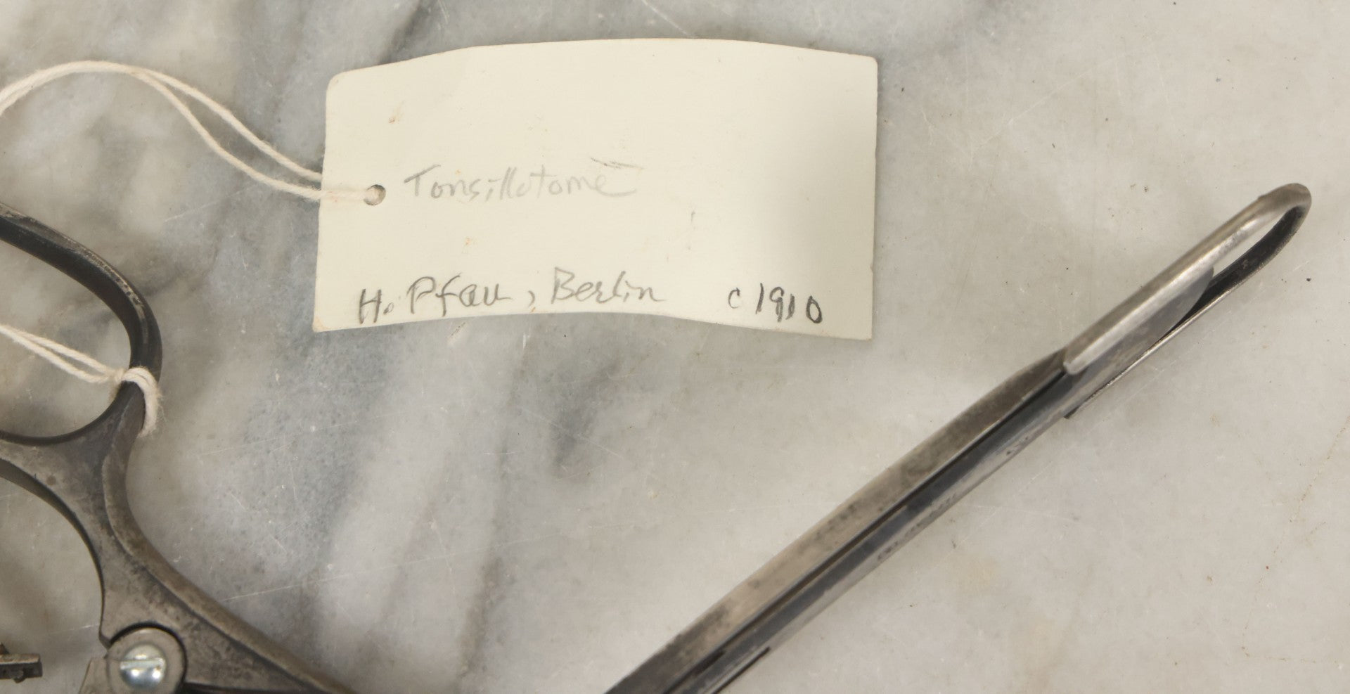 Lot 047 - Antique Tonsillotome, Tonsil Guillotine, Manufactured By H. Pfau, Berlin, Circa 1910