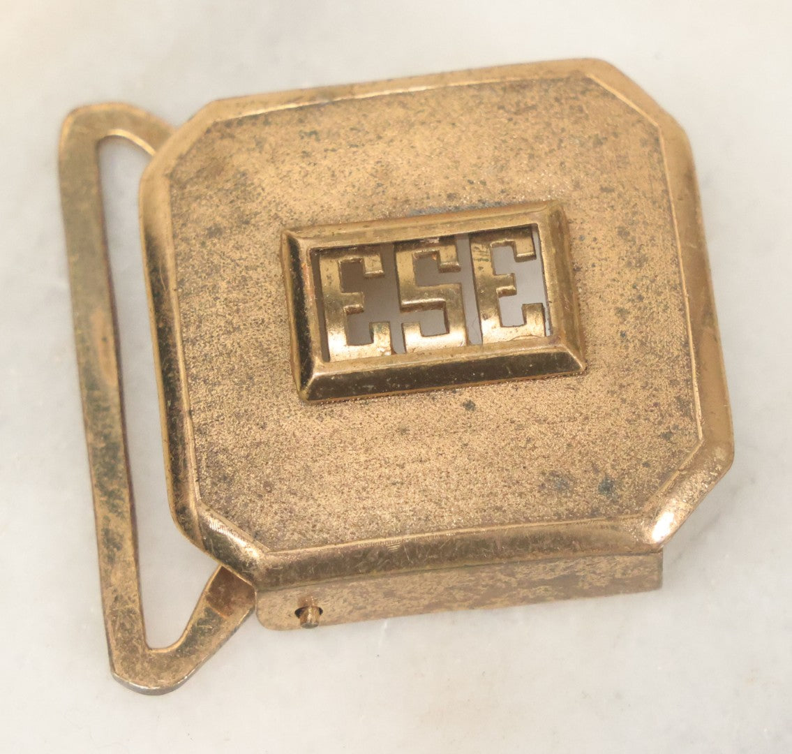 Lot 081 - Pair Of Vintage And Antique Brass Belt Buckles Including "R" And "E.S.E."