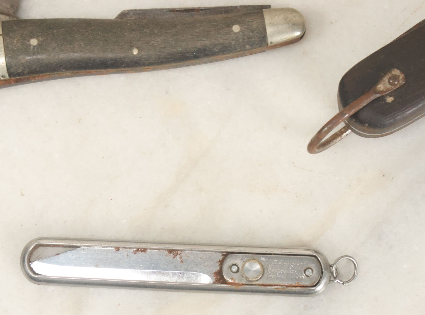 Lot 084 - Grouping Of Ten Vintage Pocket Knives As Found, Varying Condition, Some With Broken Blades