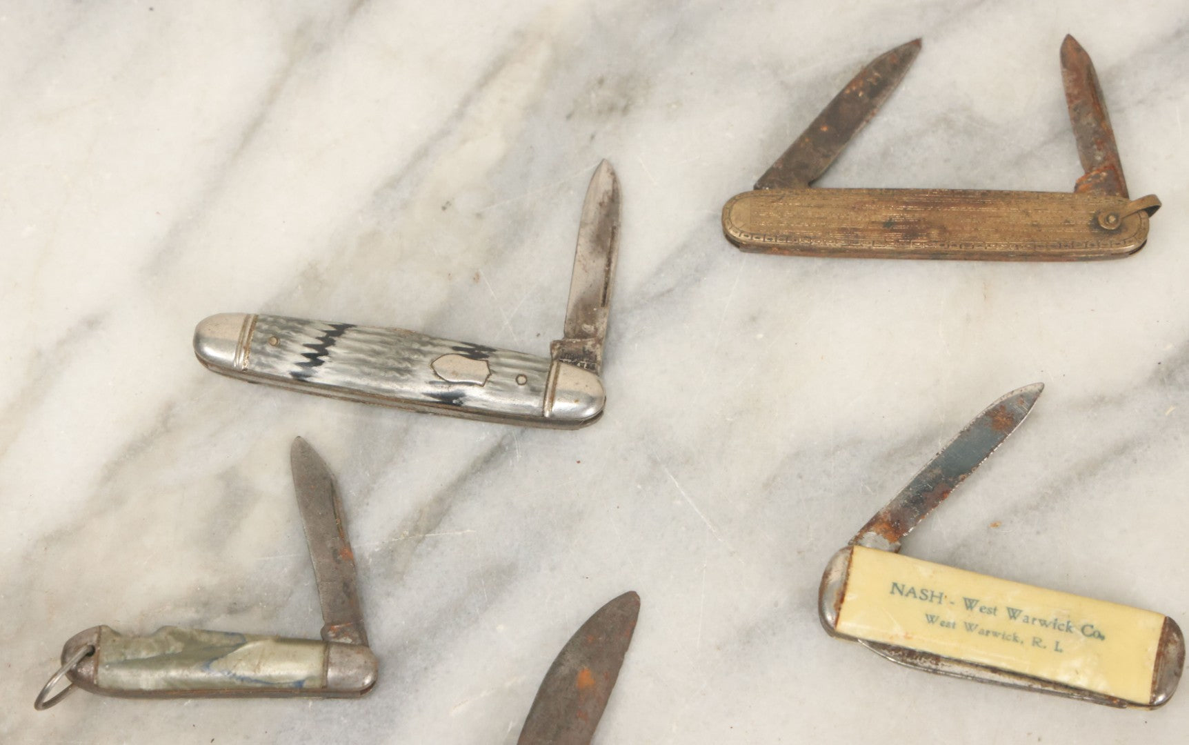 Lot 084 - Grouping Of Ten Vintage Pocket Knives As Found, Varying Condition, Some With Broken Blades