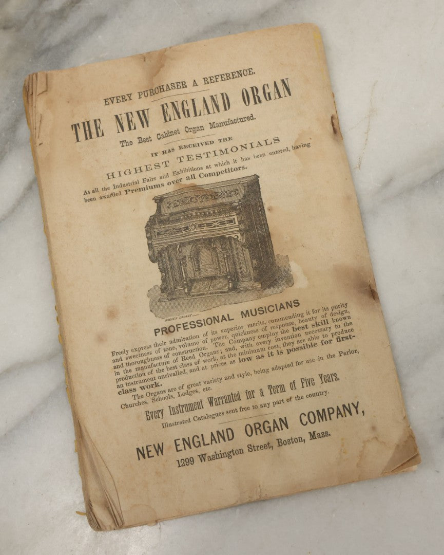 Lot 102 - "Mos Skinner's Centennial Book 1776-1876" Antique Comic Illustrated Booklet, Published By New England News Company, Printed By Warren Richardson, Boston, Copyrighted 1875 By J.E. Brown
