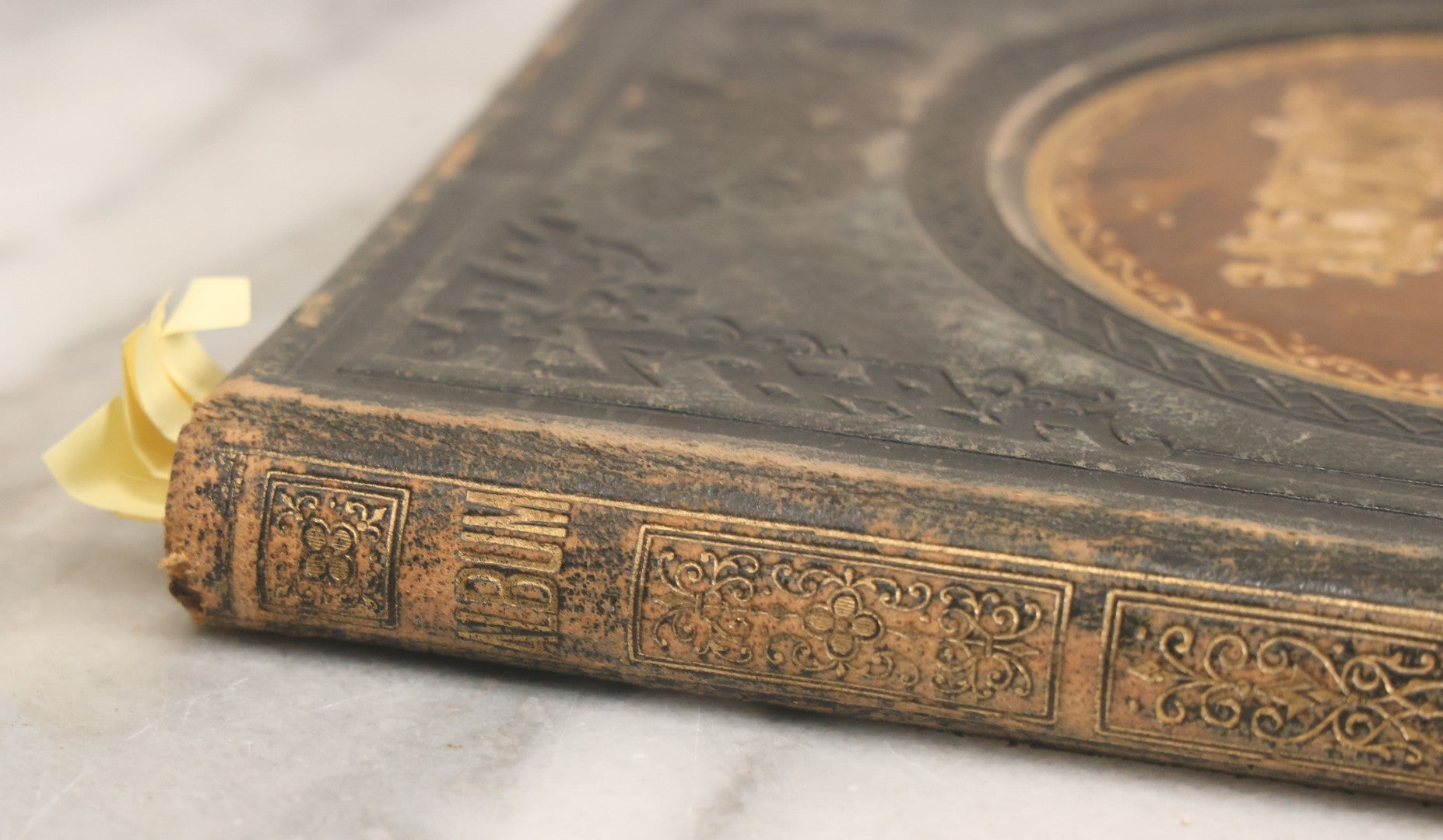 Lot 001 - Antique Album Of Remembrance, Containing 10+ Hair Mementos, Handwritten Notes And Signatures, Engravings, And Scraps, Belonged To Edith With Signatures From New Hampshire And Maine, 1860s