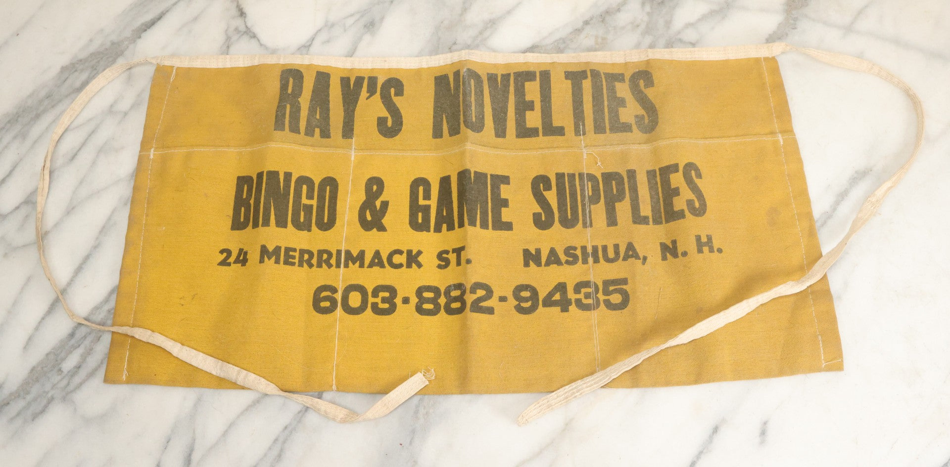 Lot 080 - Vintage Ray's Novelties Bingo And Game Supplies Cashier Salesman's Apron, Nashua, New Hampshire