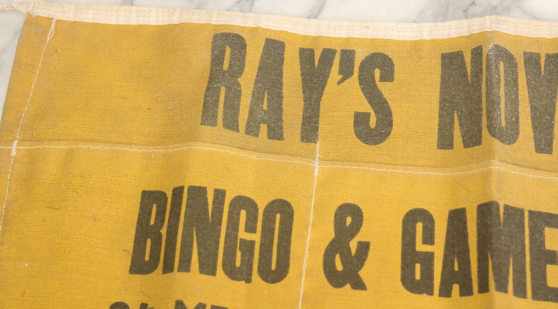 Lot 080 - Vintage Ray's Novelties Bingo And Game Supplies Cashier Salesman's Apron, Nashua, New Hampshire