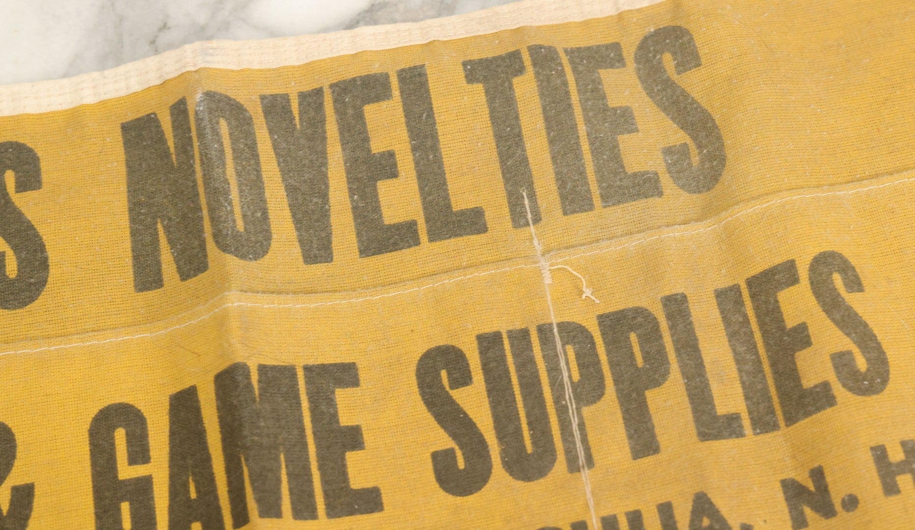 Lot 080 - Vintage Ray's Novelties Bingo And Game Supplies Cashier Salesman's Apron, Nashua, New Hampshire