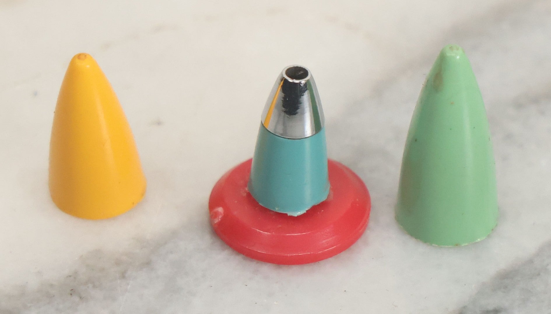 Lot 086 - Antique Jack And The Beanstalk Lithographed Children's Game, Parker Brothers, Salem, Massachusetts, 1895, With Two Spinners And Game Pieces, As Found