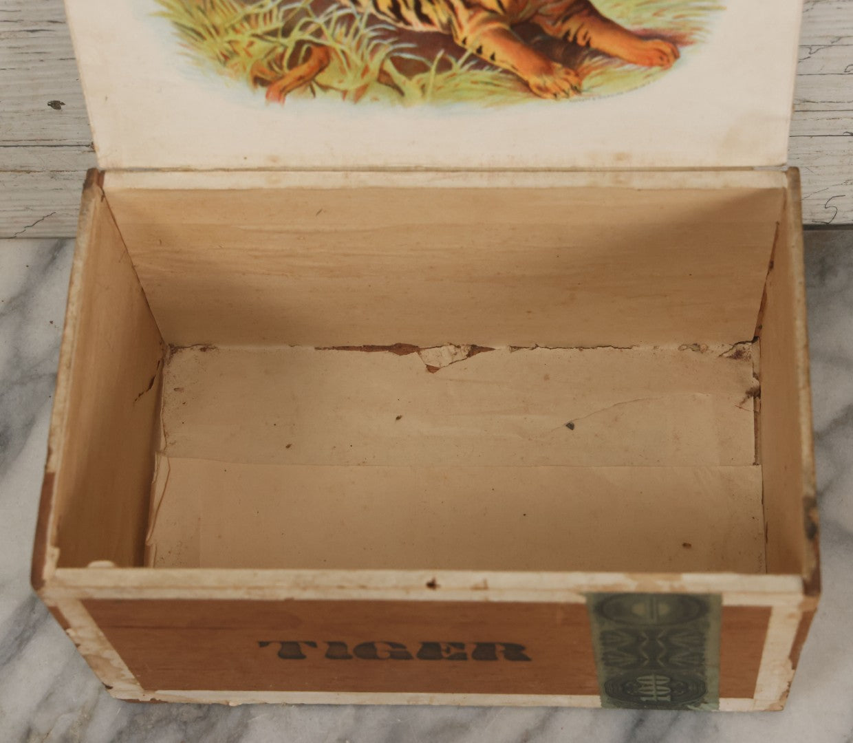 Lot 093 - Antique Wooden Cigar Box With Lithographed Label For Tiger Brand Cigars, With Tiger Graphics On External And Internal Labels, Sackett & Wilhelms Lithograph Company, New York