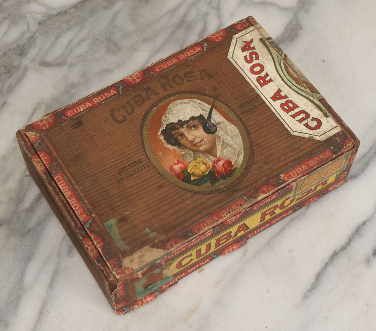 Lot 095 - Antique Wooden Cigar Box With Lithographed Label For Cuba Rosa Londres Grande Cigars, J.C. Hauer's Sons, Manufacturers, Lebanon, Pennsylvania, With Pretty Woman On External And Internal Labels