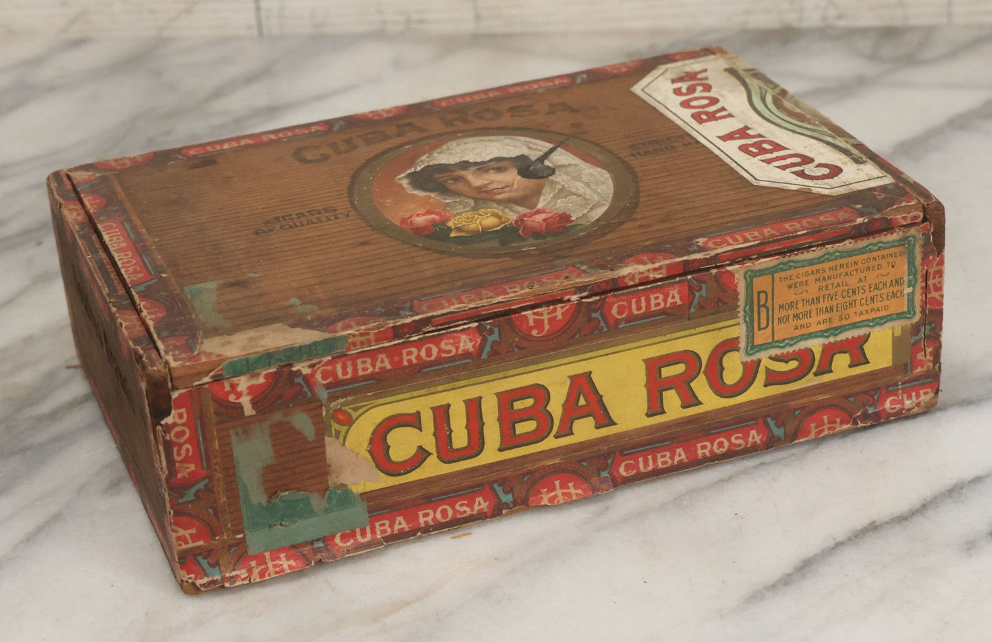 Lot 095 - Antique Wooden Cigar Box With Lithographed Label For Cuba Rosa Londres Grande Cigars, J.C. Hauer's Sons, Manufacturers, Lebanon, Pennsylvania, With Pretty Woman On External And Internal Labels