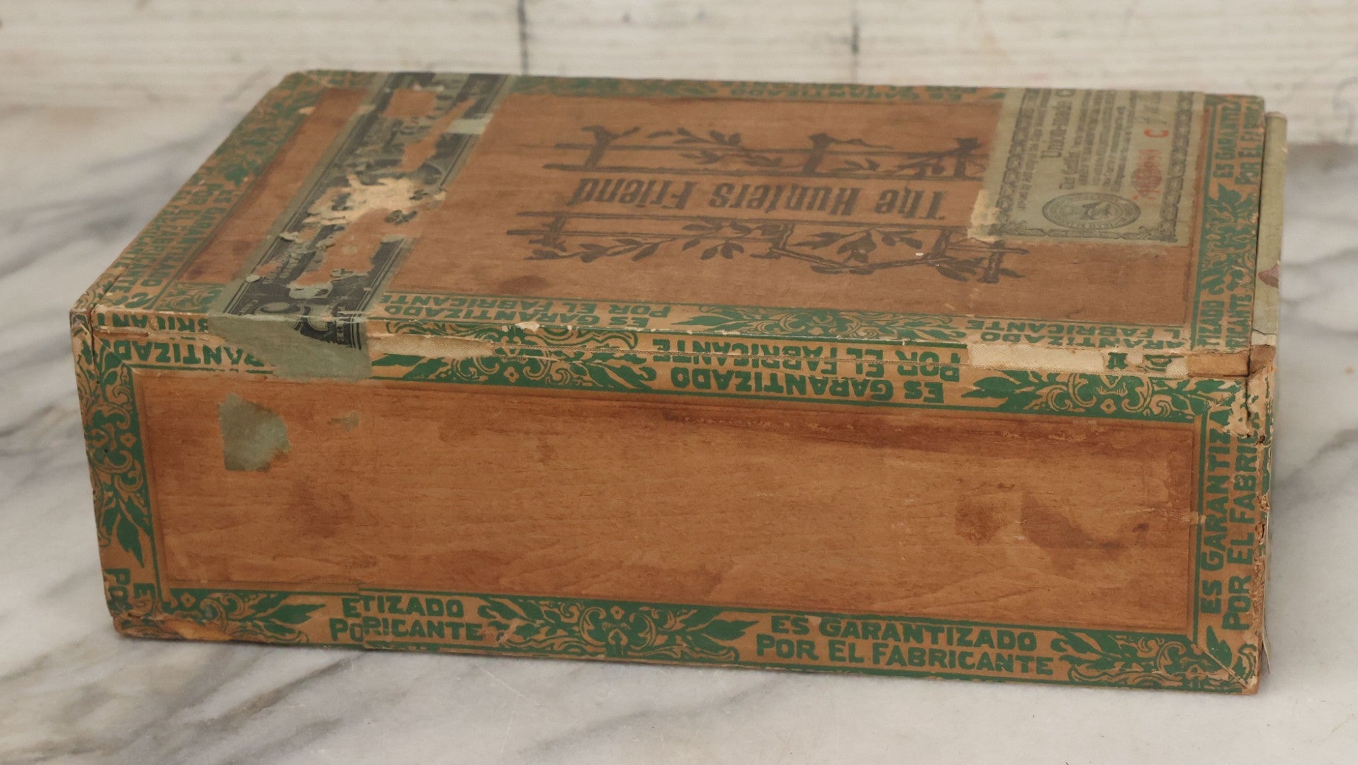 Lot 098 - Antique Wooden Cigar Box With Lithographed Label For The Hunter's Friend Cigars, With Hunter And Dog Graphics On Internal Label