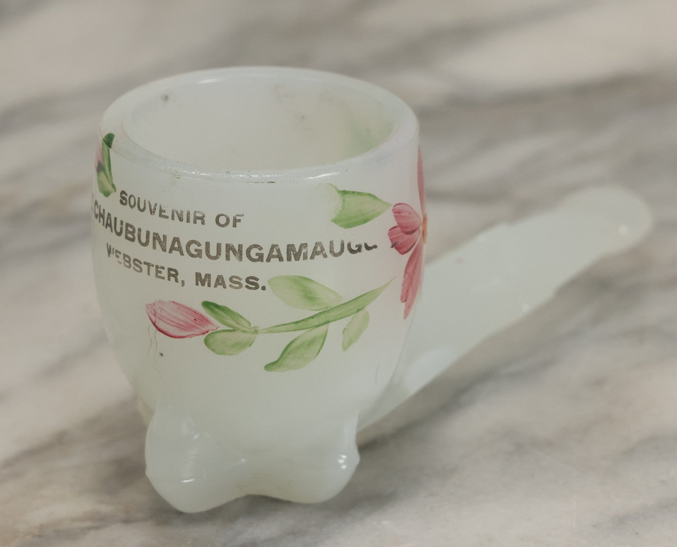 Lot 102 - Antique Glass Pipe Souvenir Of Lake Chaubunagungamaug A.K.A. Lake Char­Gogg­A­Gogg­Man­Chaugg­A­Gogg­Chau­Bun­A­Gung­A­Maugg A.K.A. Webster Lake, Webster, Massachusetts