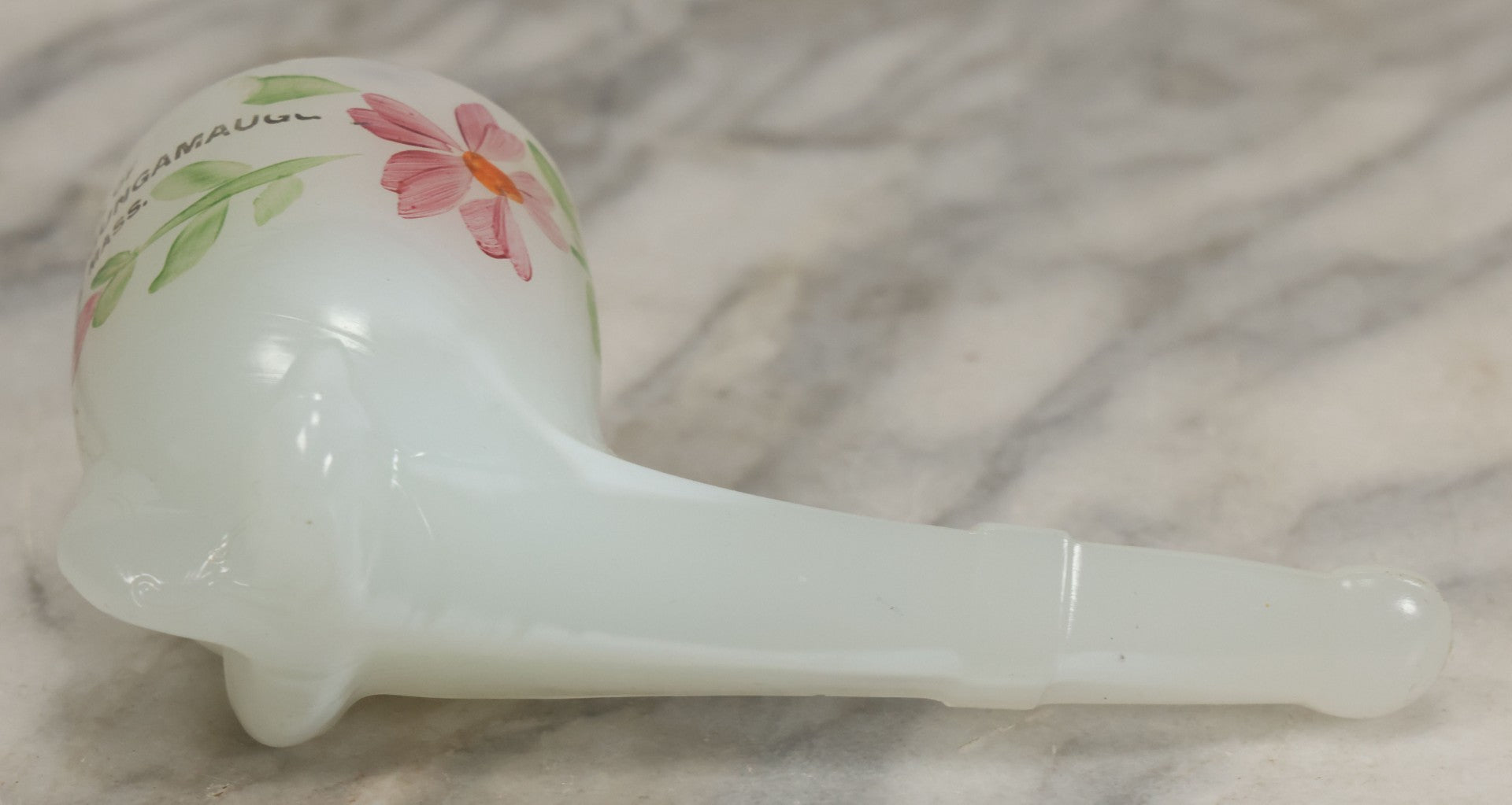 Lot 102 - Antique Glass Pipe Souvenir Of Lake Chaubunagungamaug A.K.A. Lake Char­Gogg­A­Gogg­Man­Chaugg­A­Gogg­Chau­Bun­A­Gung­A­Maugg A.K.A. Webster Lake, Webster, Massachusetts