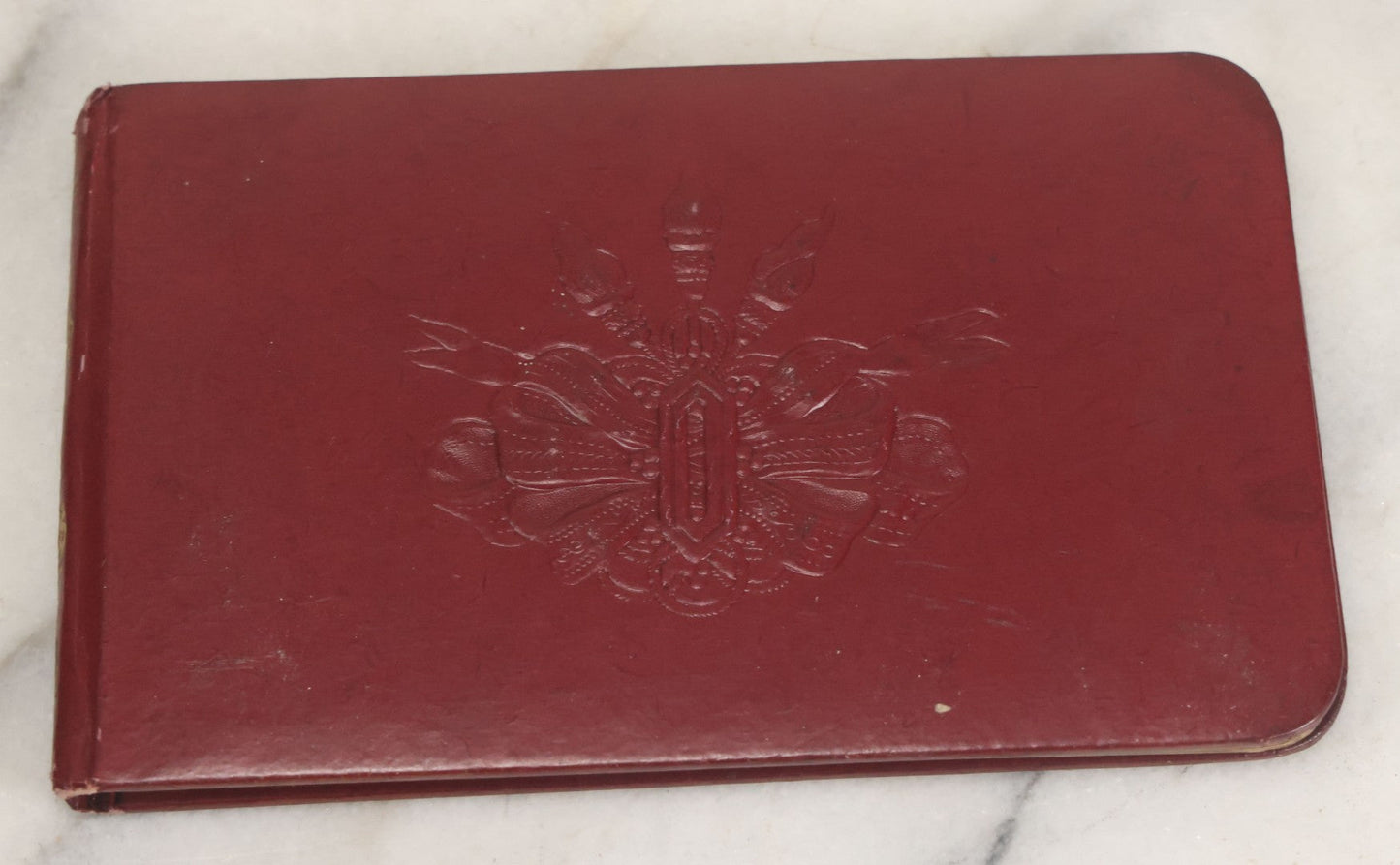 Lot 106 - Empty Antique Victorian Autograph Album, "The Hendschel Album" Published By The Major Knapp & Co., New York, With Little Girl On Cover, Gold Flowers, Seven Full Page Chromolithograph Plate Inserts