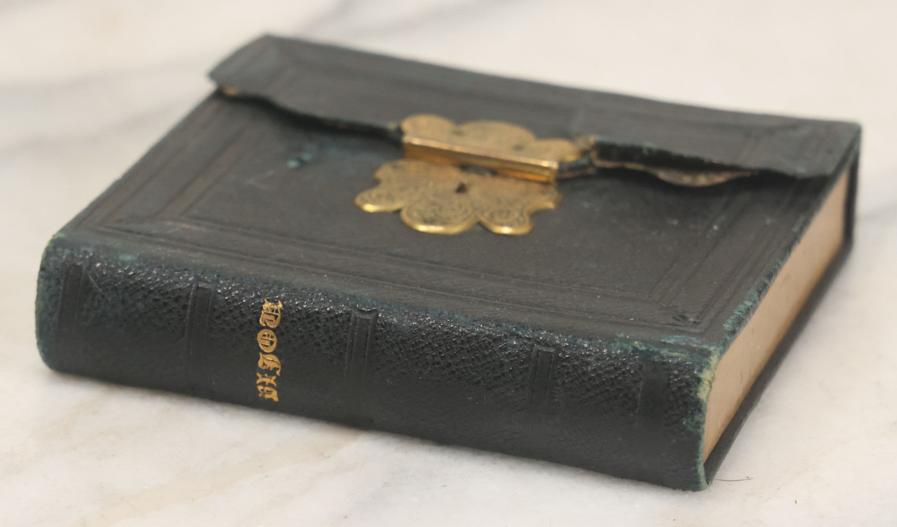 Lot 115 - Antique 1/6th Plate Daguerreotype Photograph Of Young Woman Wearing Black Lace Gloves And Large Brooch In Leatherette Folder Case With Latch, "Bijou" Lettering On Spine, Identified As Anna Matilda Blackledge, Note Partial Tear On Case Cover