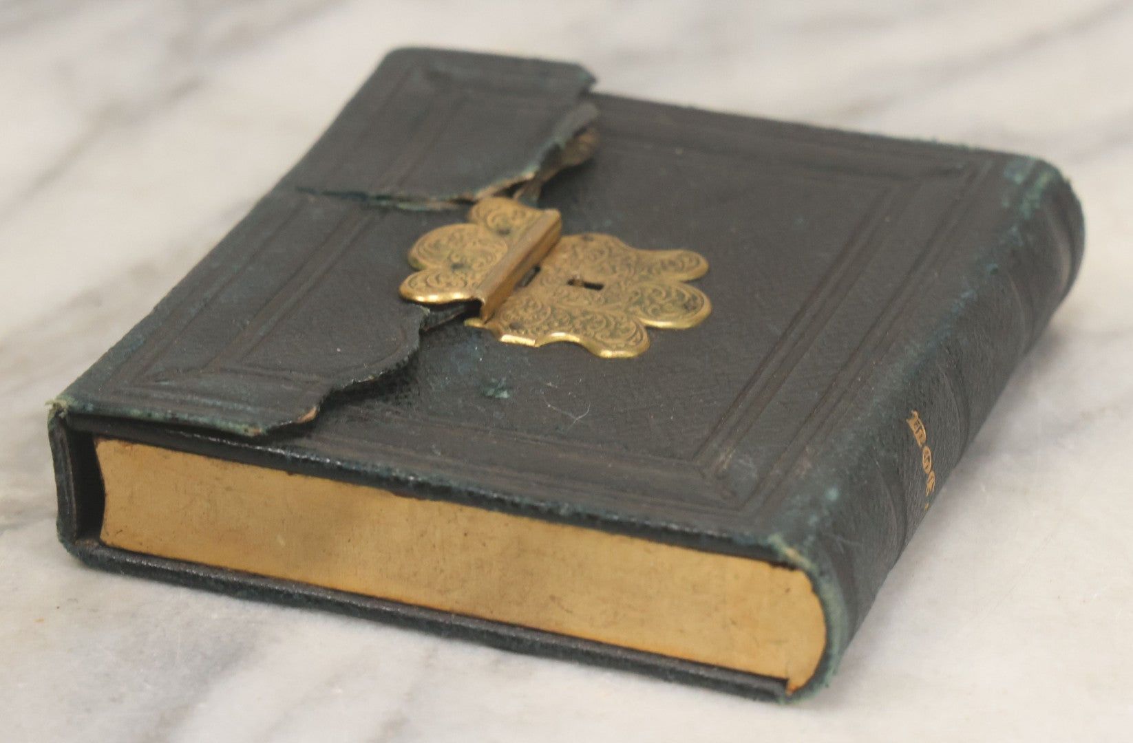 Lot 115 - Antique 1/6th Plate Daguerreotype Photograph Of Young Woman Wearing Black Lace Gloves And Large Brooch In Leatherette Folder Case With Latch, "Bijou" Lettering On Spine, Identified As Anna Matilda Blackledge, Note Partial Tear On Case Cover