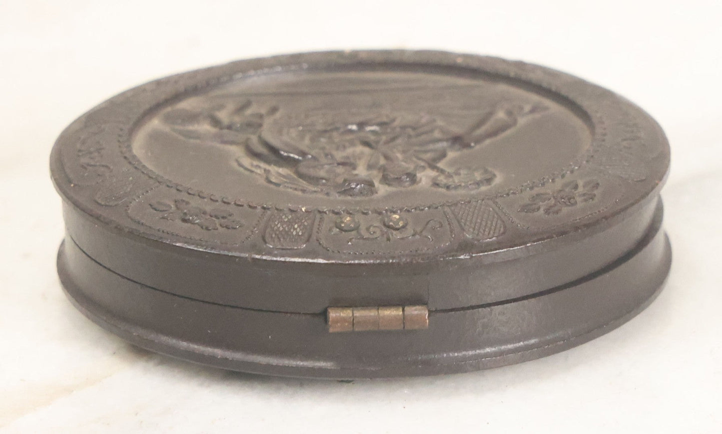 Lot 119 - Antique Color Painting Over Photograph Of Pretty Young Woman With Long Brown Hair, Dangly Earrings, In Figural Oval Thermoplastic Photo Case With Women, Baby And Dog