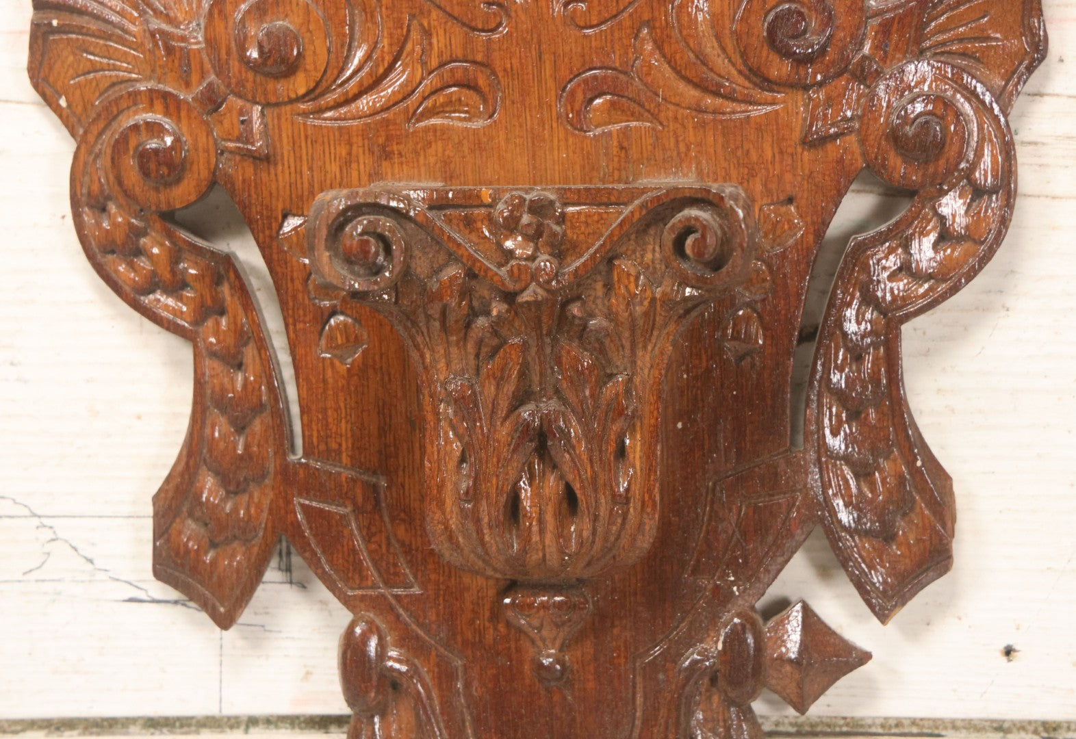 Lot 043 - Antique Hand Carved Black Forest Style Wall Pocket Plaque With Greenman Face Motif, Likely European, Baroque And Rococo Influenced Design, 8-3/4" x 11-7/8"