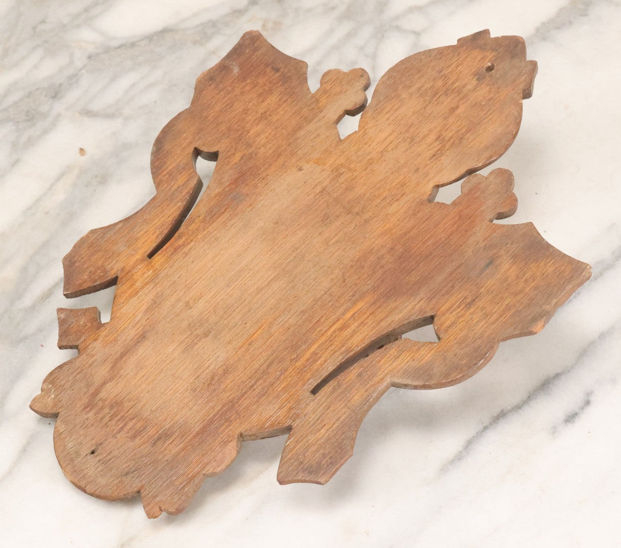 Lot 043 - Antique Hand Carved Black Forest Style Wall Pocket Plaque With Greenman Face Motif, Likely European, Baroque And Rococo Influenced Design, 8-3/4" x 11-7/8"