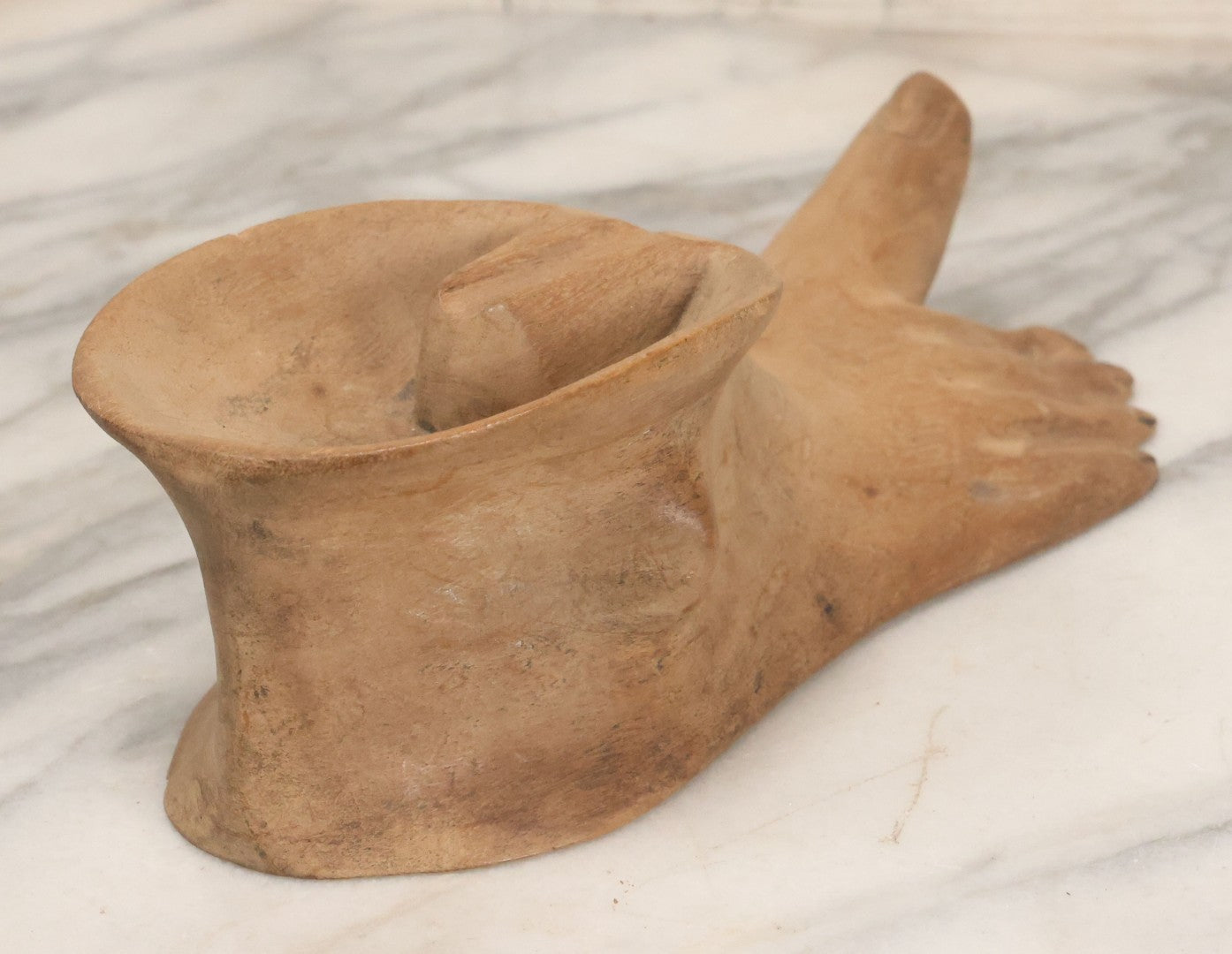 Lot 045 - Vintage Folk Art Carved Wooden Foot Single Cigarette Ashtray